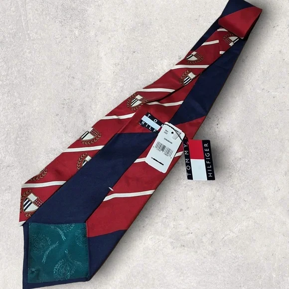 🛍️362 NWT Tommy Hilfiger Tie - Picture 2 of 4